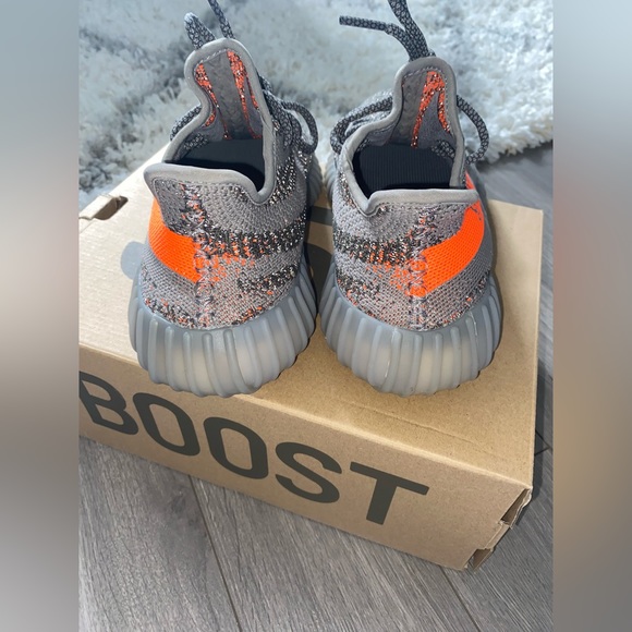YEEZY BOOST 350 V2 ‘REFLECTIVE BELUGA’ - Picture 2 of 6
